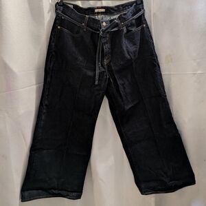 Levi's Women's Black Relaxed Jeans